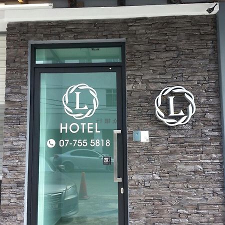 L Hotel Simpang Renggam Екстер'єр фото